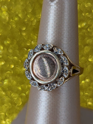 10k tri toned coin size 5.5 ring
